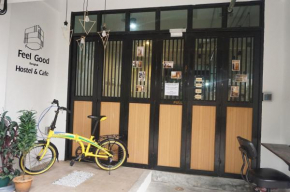  Feel Good Bangkok Hostel  Бангкок